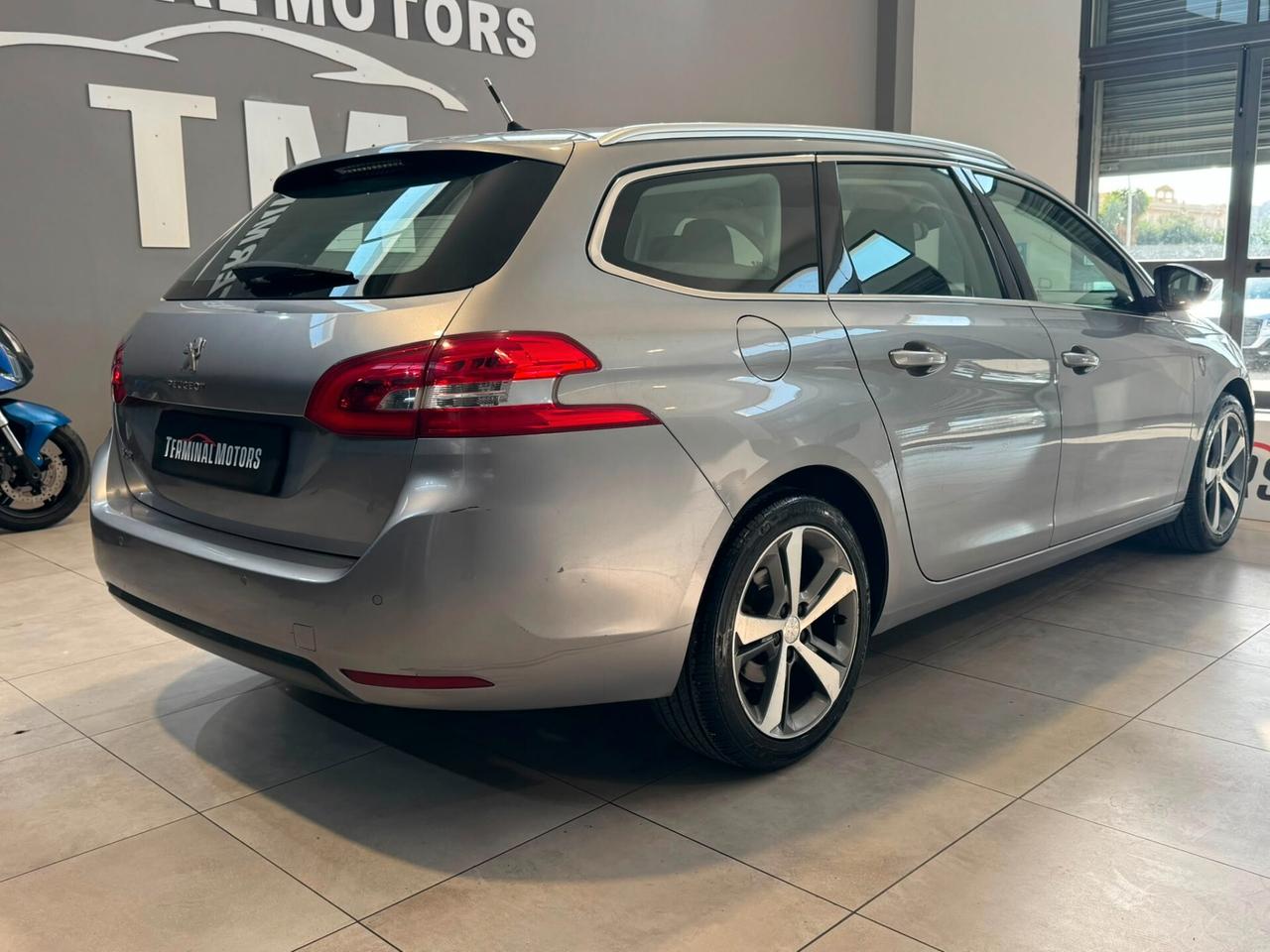 Peugeot 308 SW 1.6 HDI 115cv ALLURE
