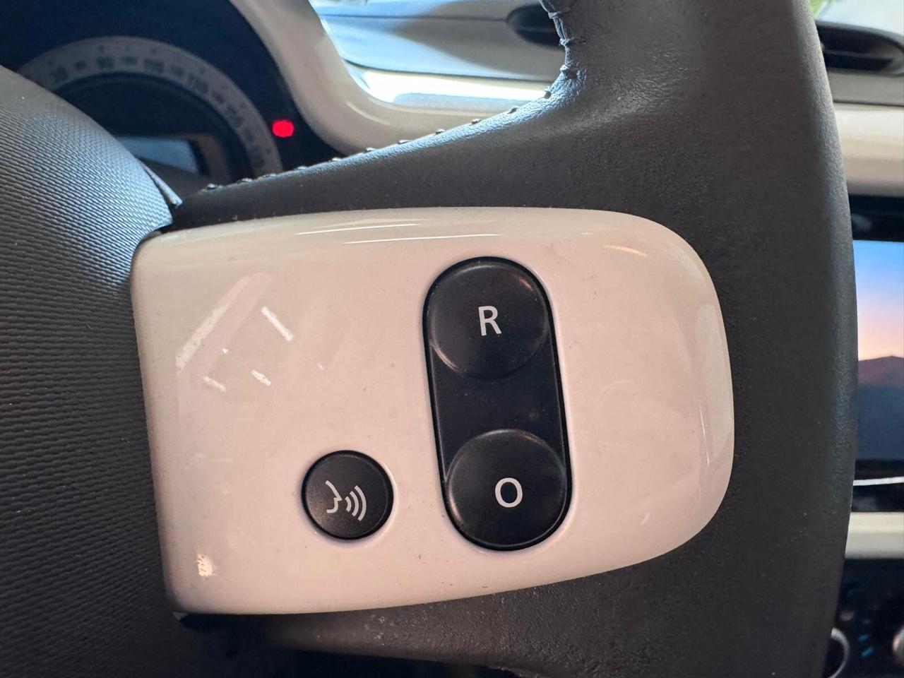 Renault Twingo 0.9 93cv INTENS NEOPATENTATI TURBO, AUTOMATICA,PELLE,NAVI,UNIPRO