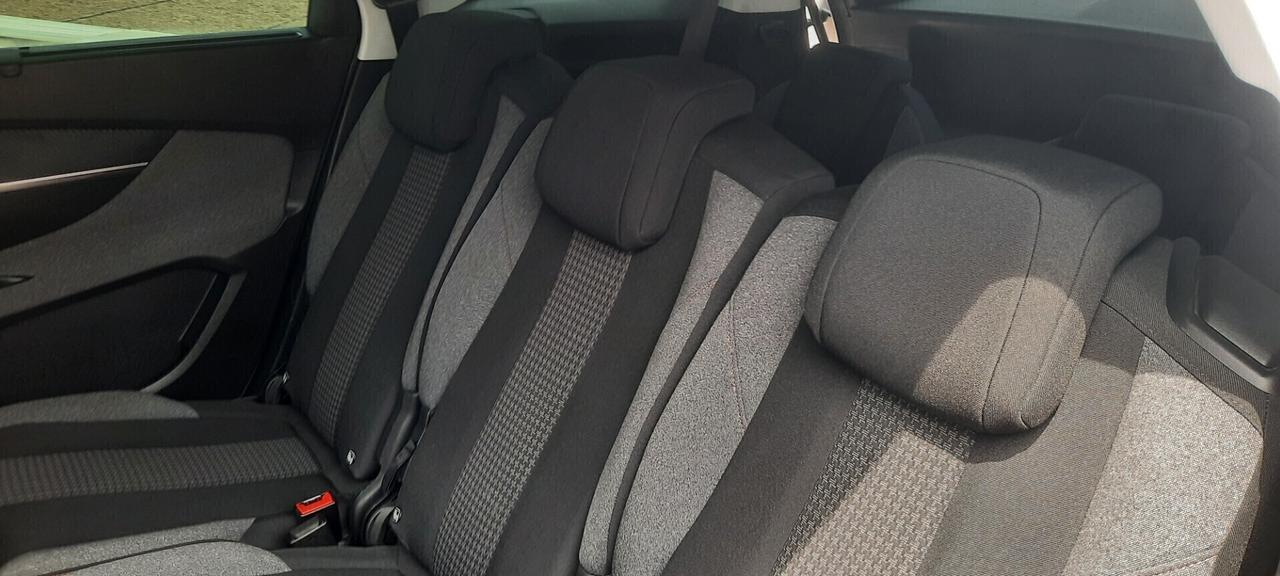 Peugeot 5008 BlueHDi 130 S&S Business