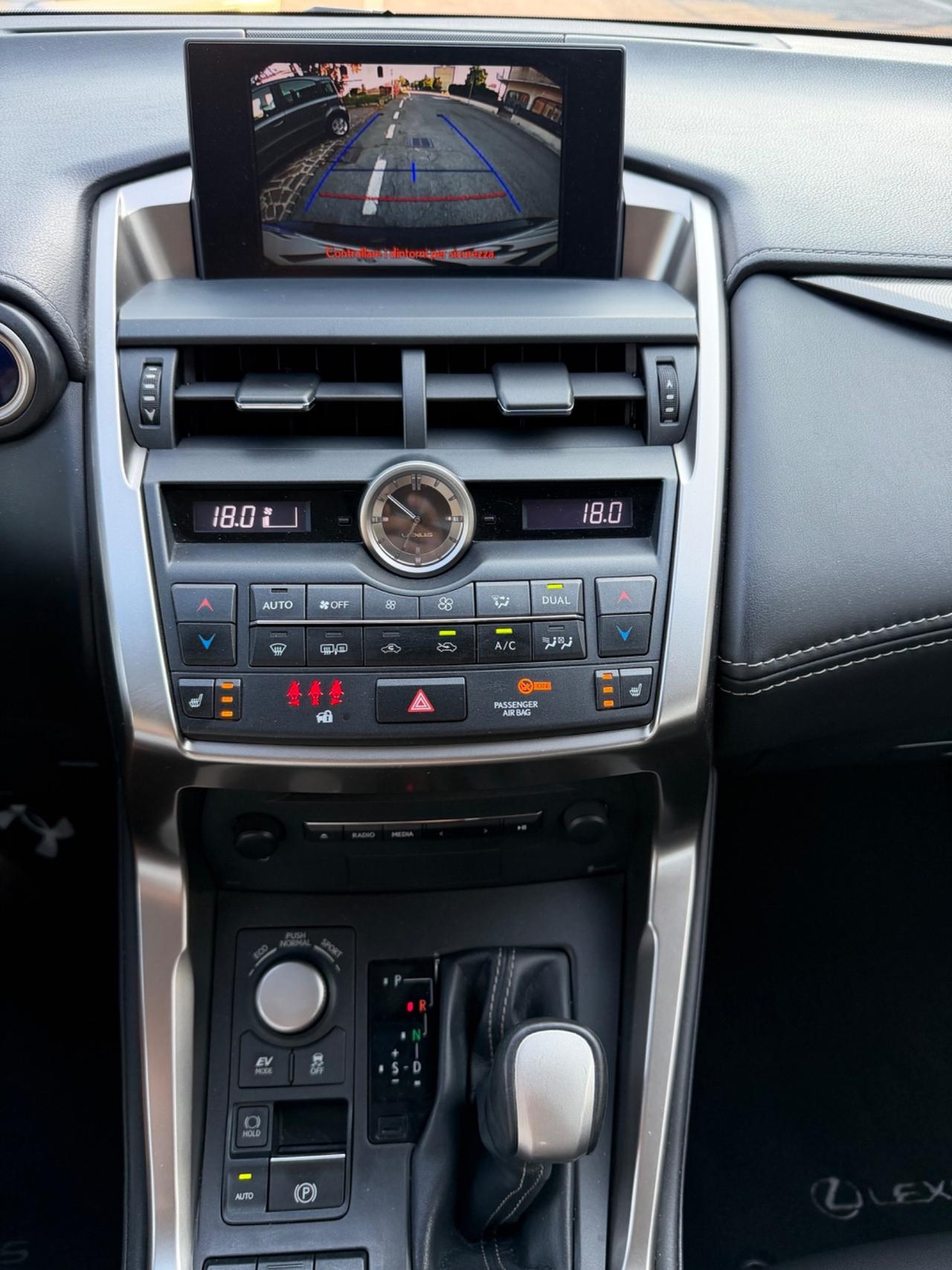 Lexus NX 300h Hybrid 4WD Executive