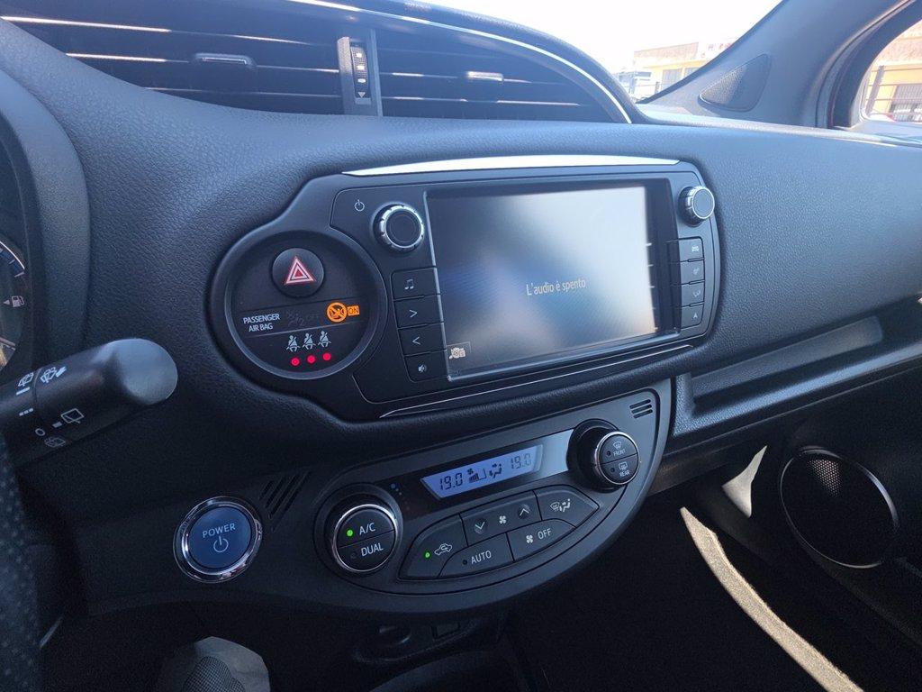 TOYOTA Yaris 5p 1.5h trend red edition del 2016