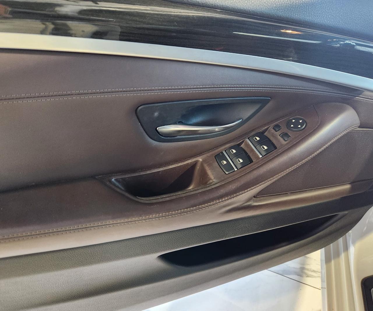 Bmw 520 520d xDrive Luxury