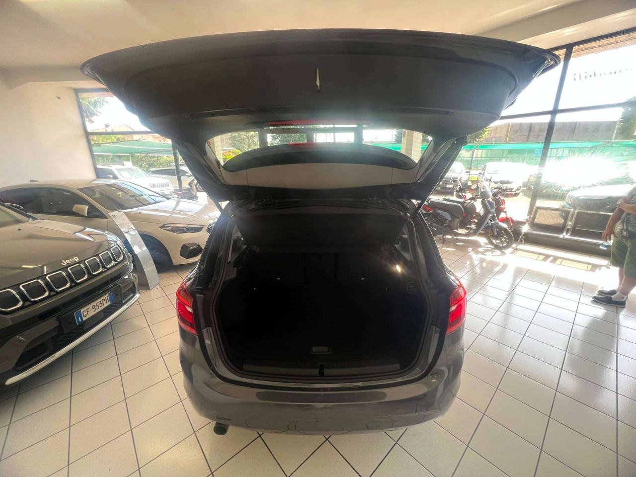 BMW Serie 2 Serie 2 F45 Active Tourer 216i Advant