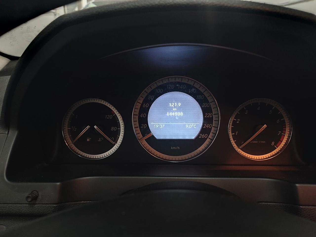 MERCEDES CLASSE C200 BERLINA A METANO POCHI KM GANCIO