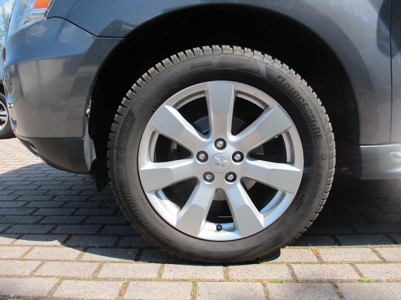 Mitsubishi Outlander 2.2 di-d Instyle 7P tc-sst - Camera/4Stagioni