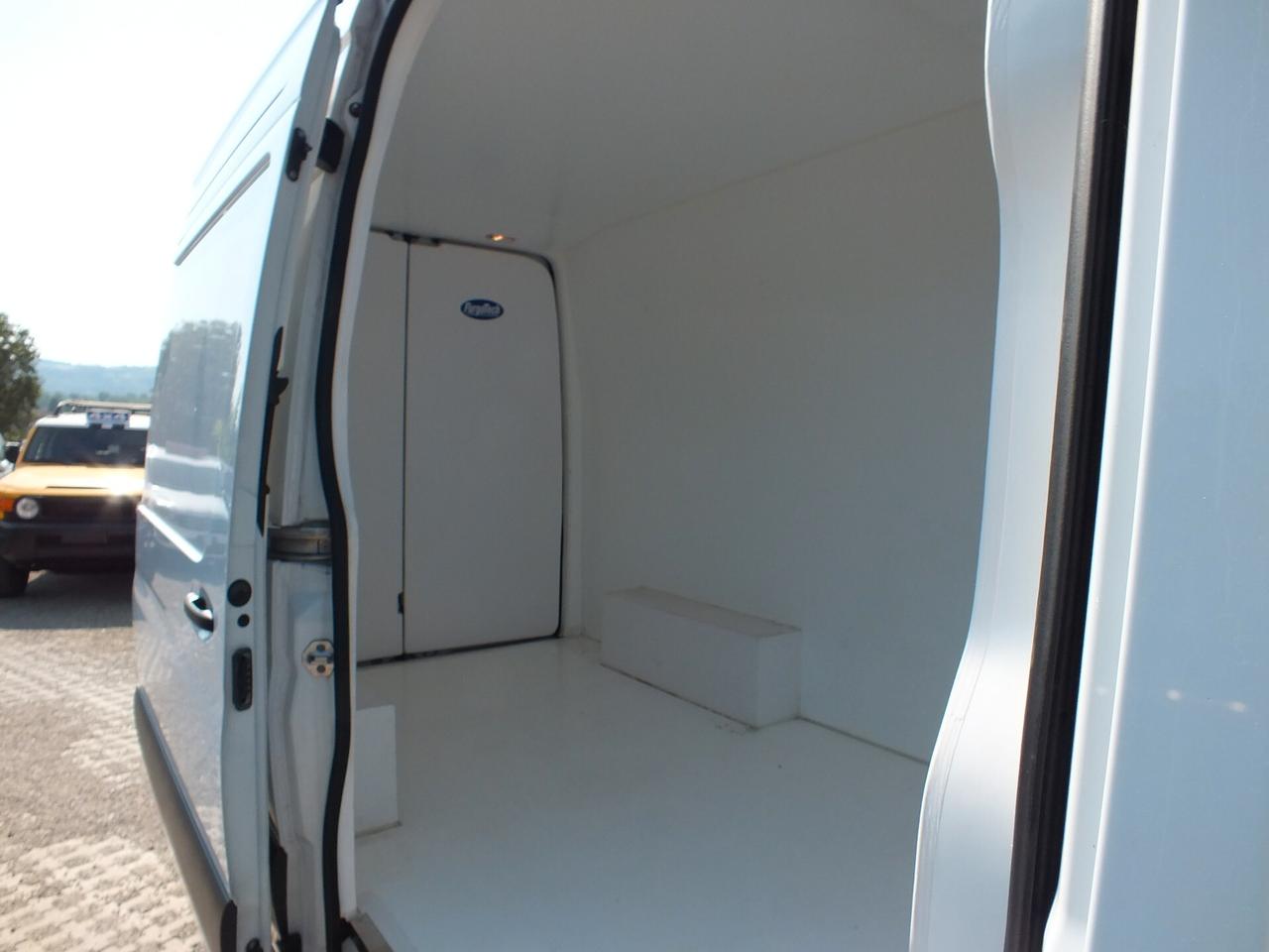 M.B SPRINTER AUTOMATICO COIBENTATO FRIGO 0-4 GRADI