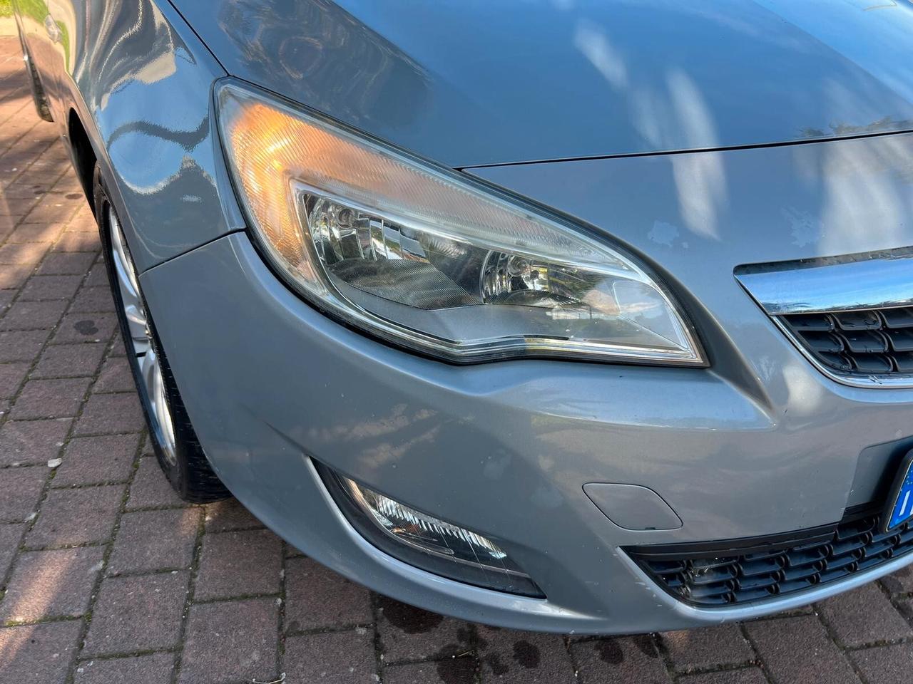 Opel Astra 1.7 CDTI 110CV Sports Tourer Cosmo Fleet
