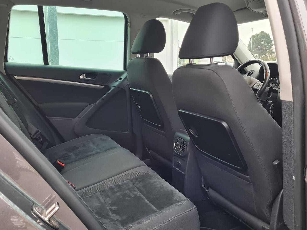 Volkswagen Tiguan 2.0 TDI BlueMotion Sport S #9743