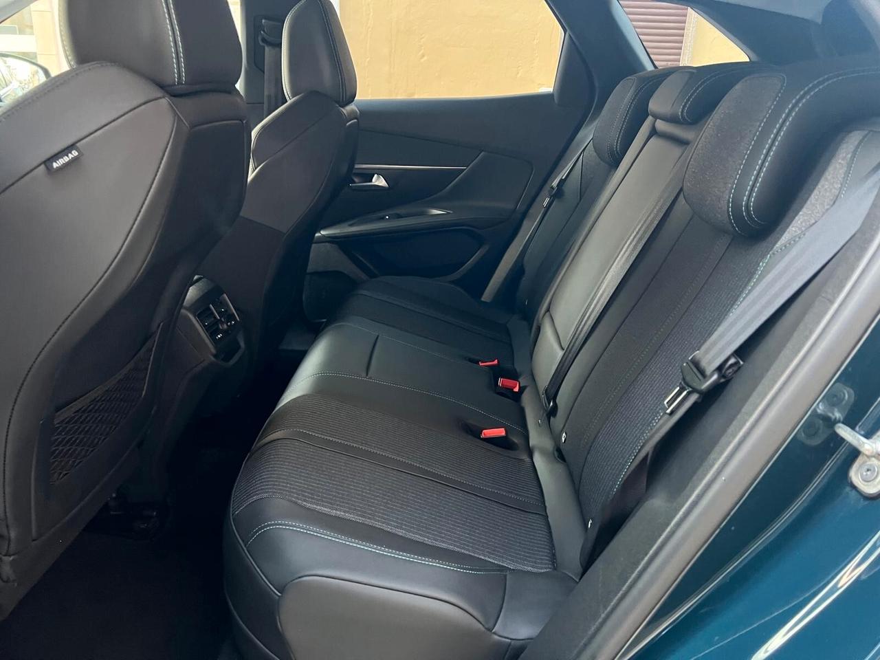 PEUGEOT 3008 ALLURE 1.6 HYBRID PHEV 181CV PELLE NAVI CAM ANNO 2022