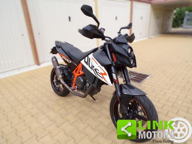 KTM 690 Duke R - Garanzia gratis con finanziamento!