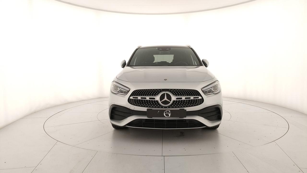 Mercedes-Benz GLA 200 Premium 4matic auto