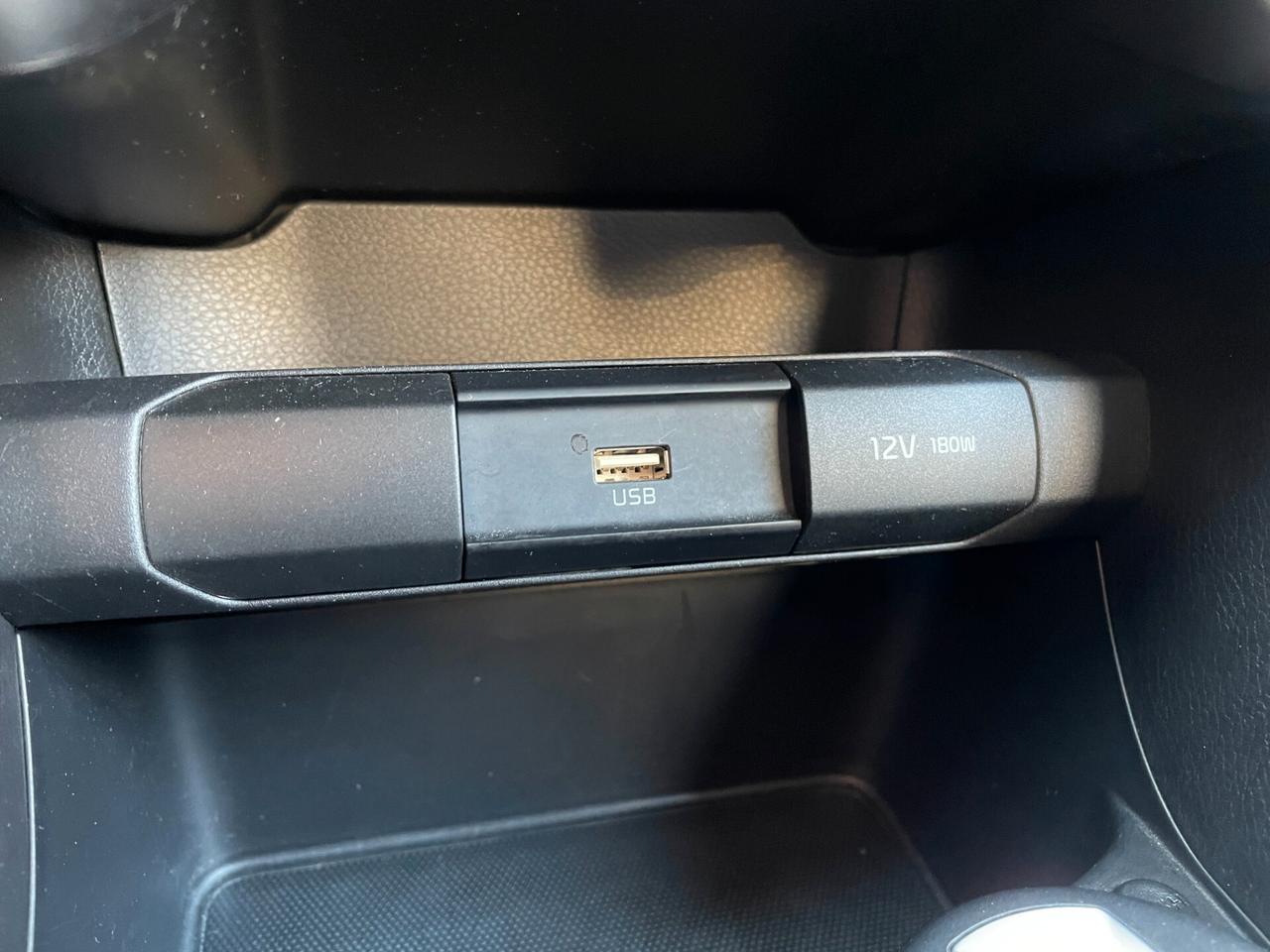 Kia Picanto AUTOMATICA - NEOPATENTATI