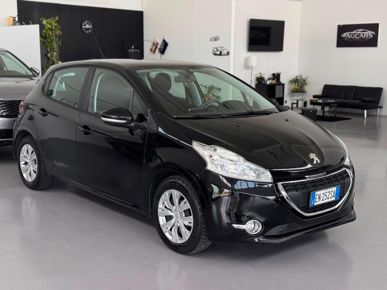 Peugeot 208 1.2 VTi 82 CV 5 porte Allure