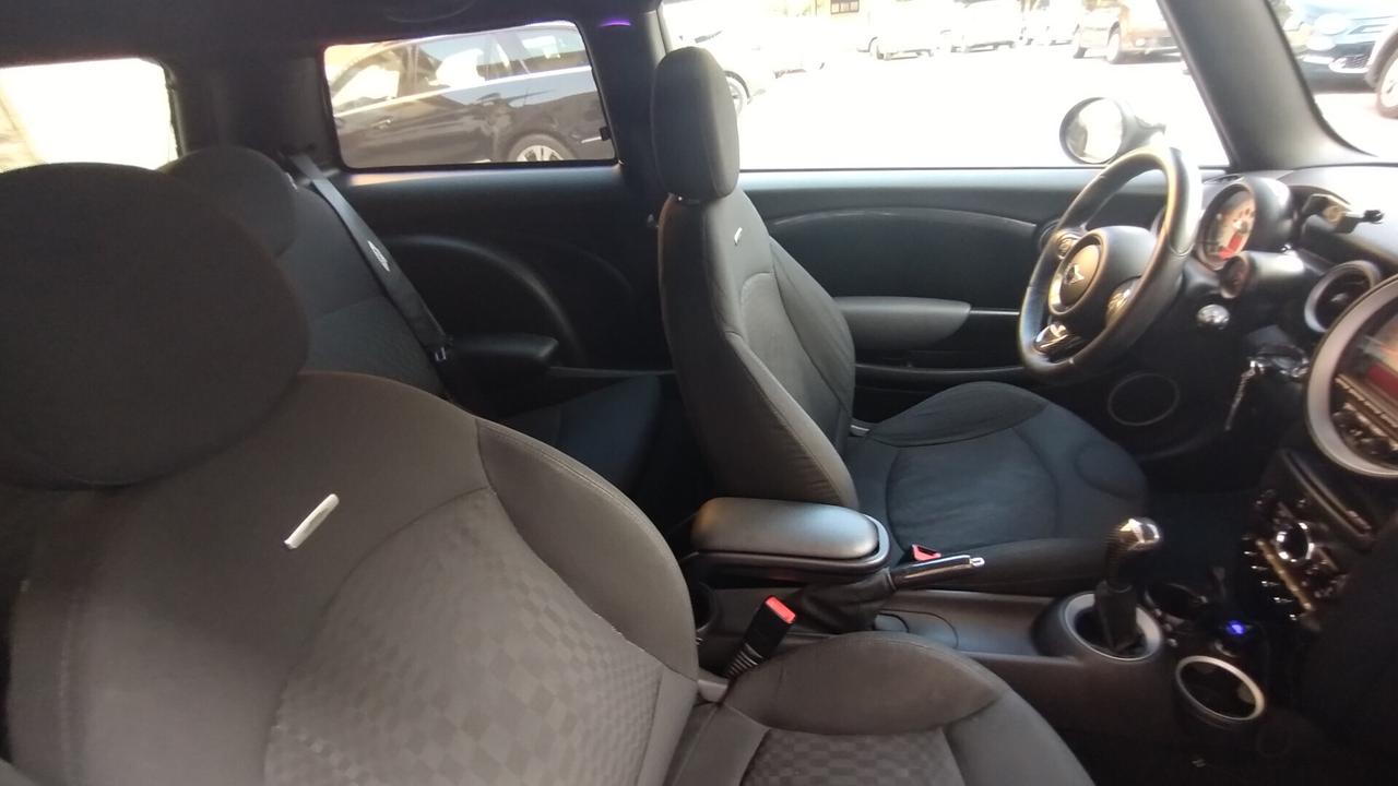 Mini Cooper S Coupe 1.6 John Works