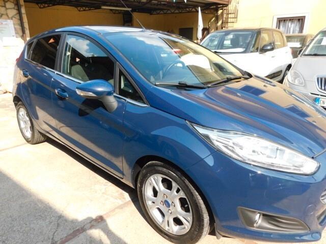 Ford Fiesta 1.4 5 porte Bz.- GPL Black & White Edition