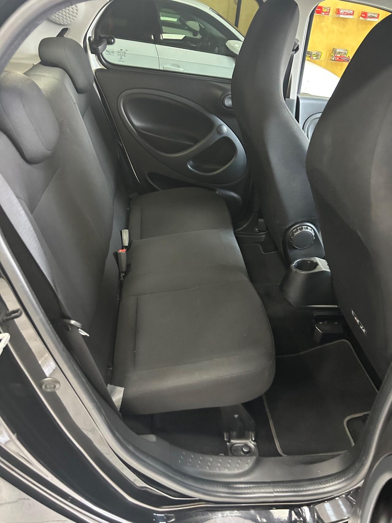 SMART FORFOUR 1.0 71 cv “LED/PDC/VETRI OSC”-2019