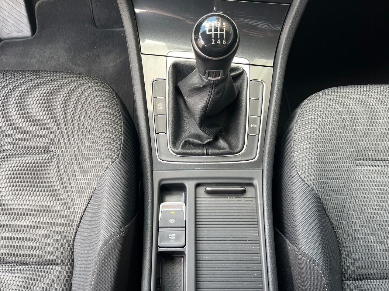 Volkswagen Golf 1.0 TSI 110 CV 5p.