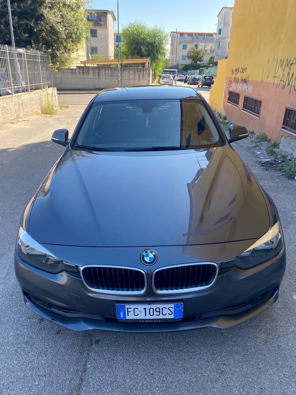 Bmw 320d Xdrive Fine 2015 Full Navi TAGLIANDATA