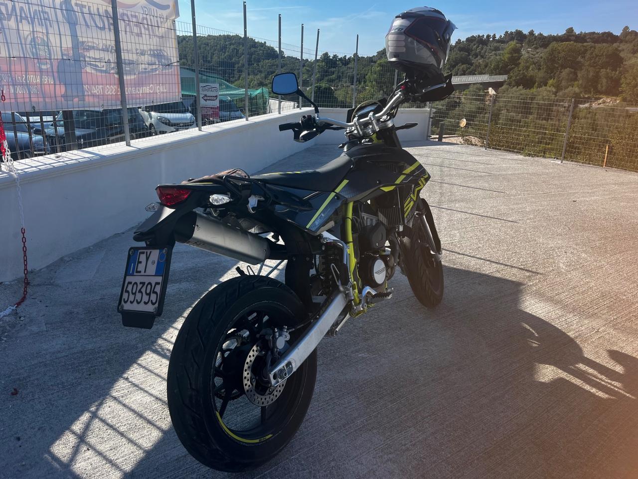 Swm SM 125 R