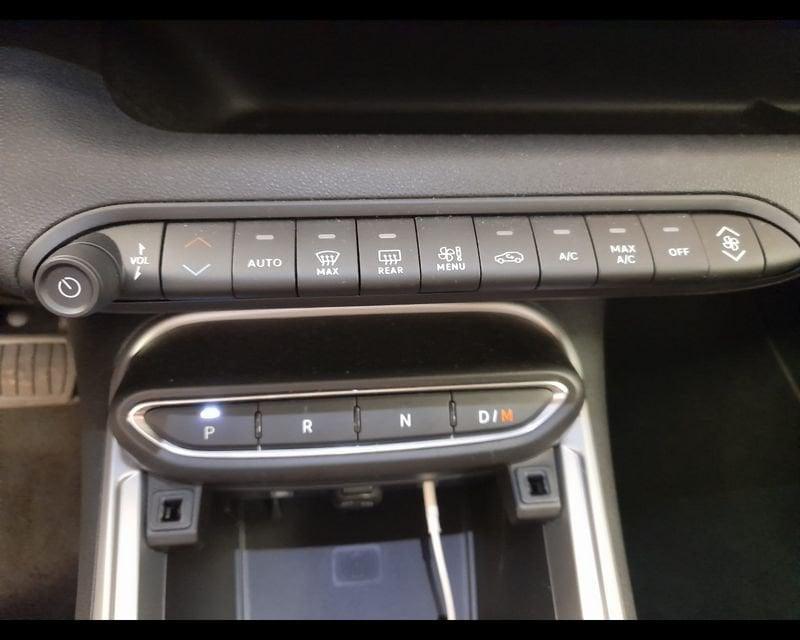 Jeep Avenger E-Hybrid Summit 1.2 110cv Dct Mhev
