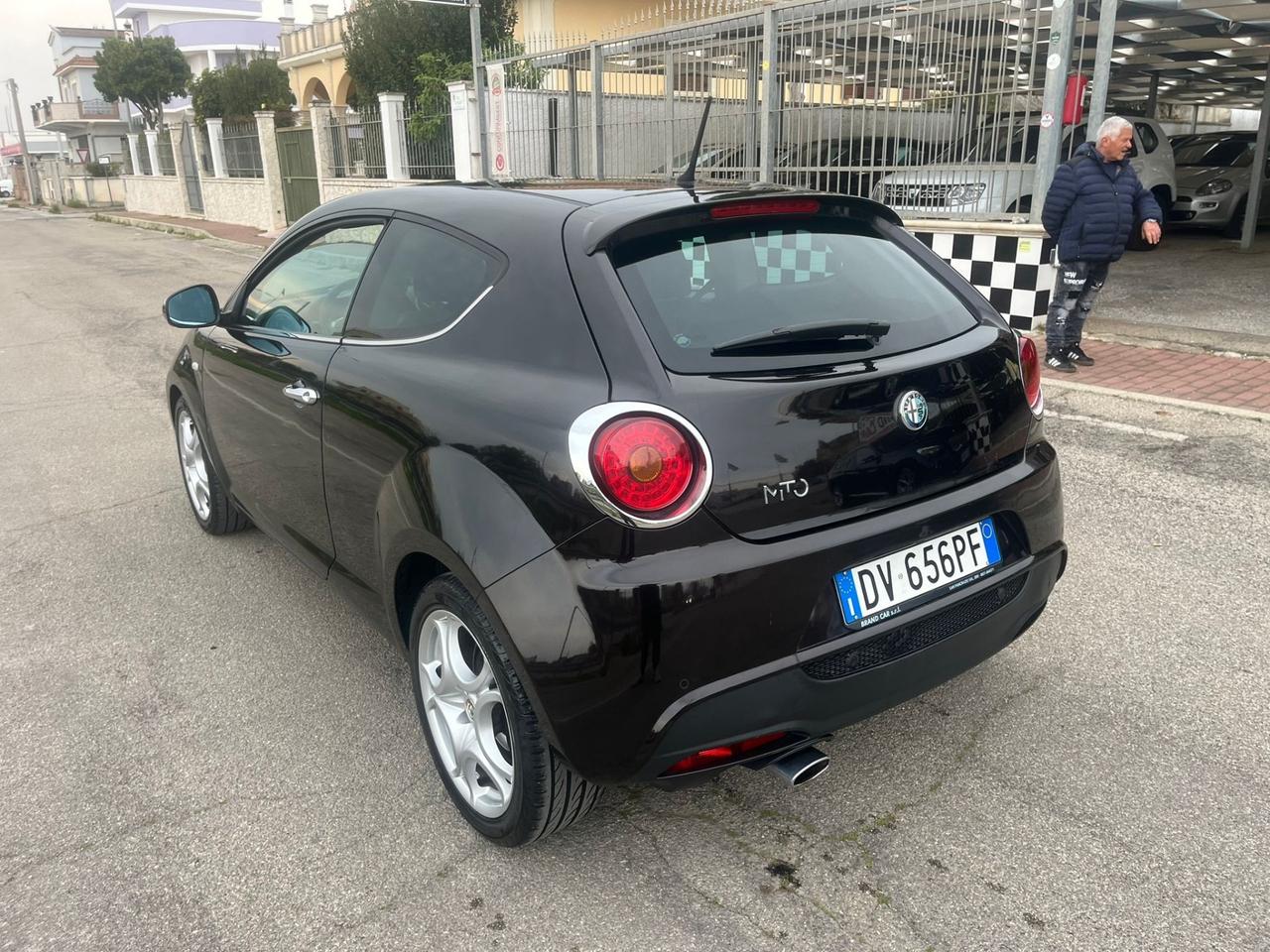 Alfa Romeo MiTo 1.6 JTDDistinctive Sport Pack Unipro 2009