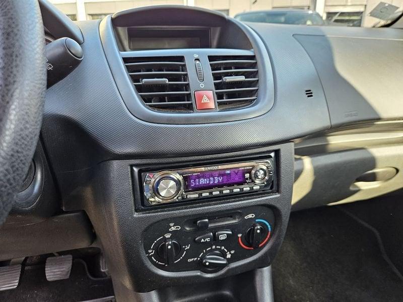 Peugeot 206 Plus 206 Plus 3p 1.1 Trendy