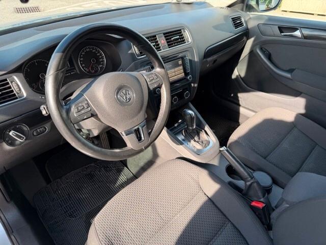Volkswagen Jetta 1.6 TDI DSG BlueMotion Technology