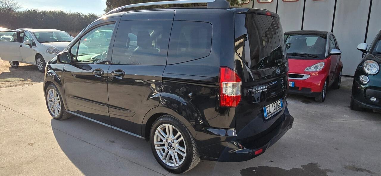 Ford Tourneo Courier 1.5 TDCI 75 CV Titanium