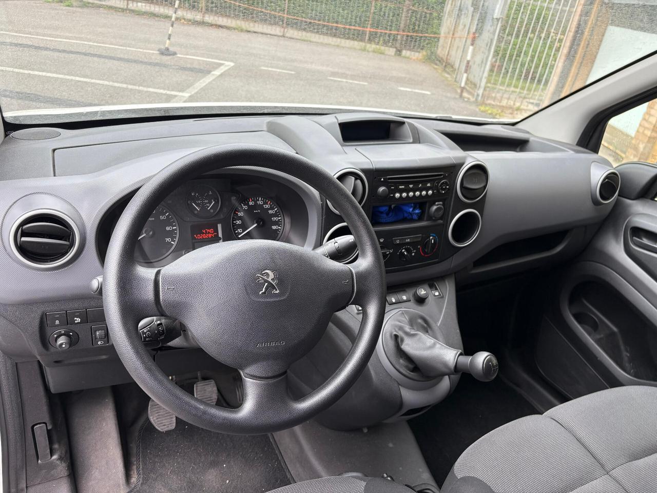 PEUGEOT Partner - 2018