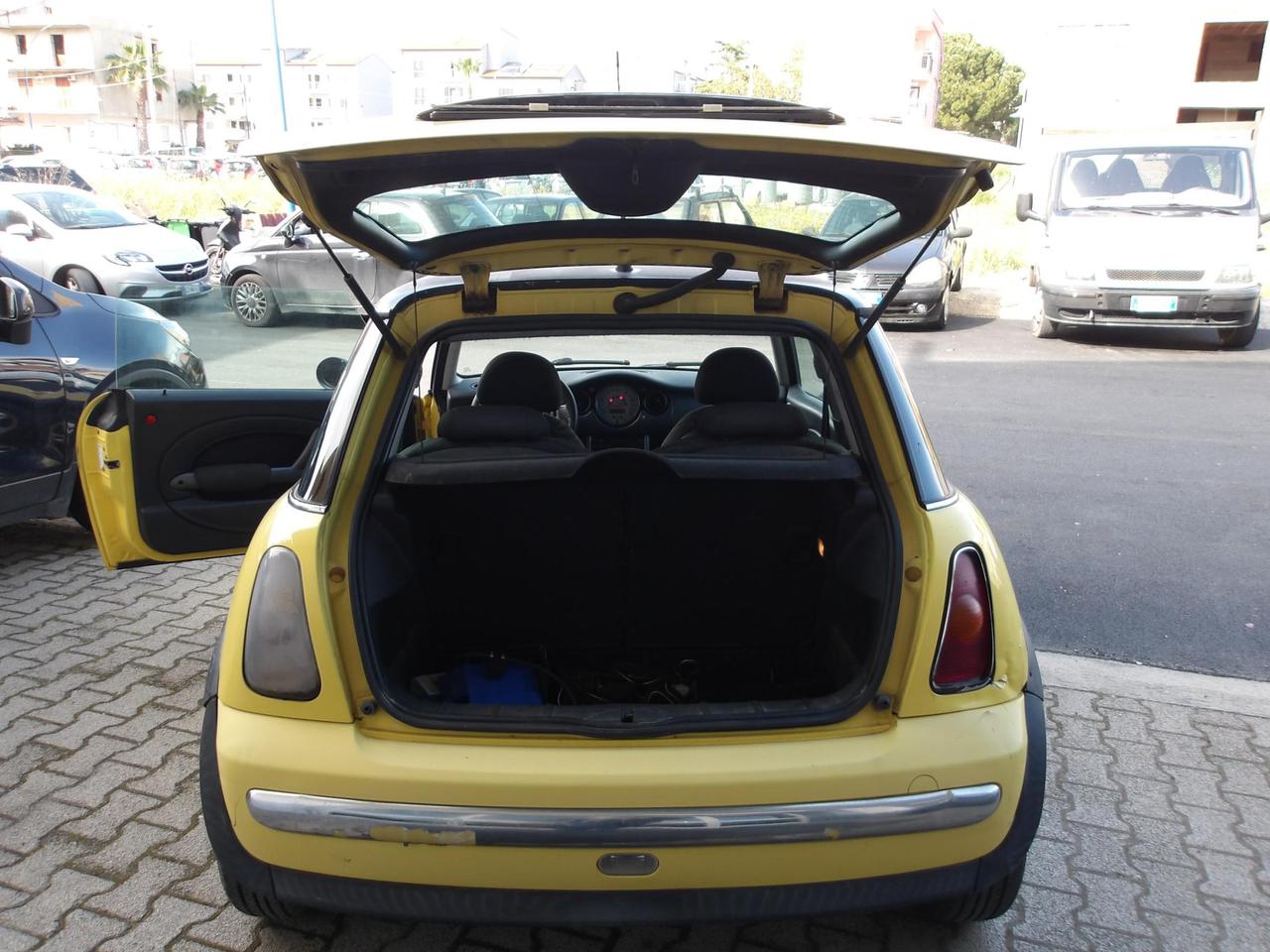 Mini 3 Porte One D De Luxe 1.4