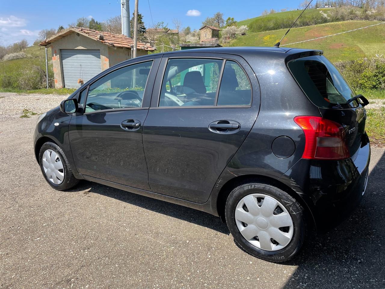 Toyota Yaris 1.3 5 porte Sol