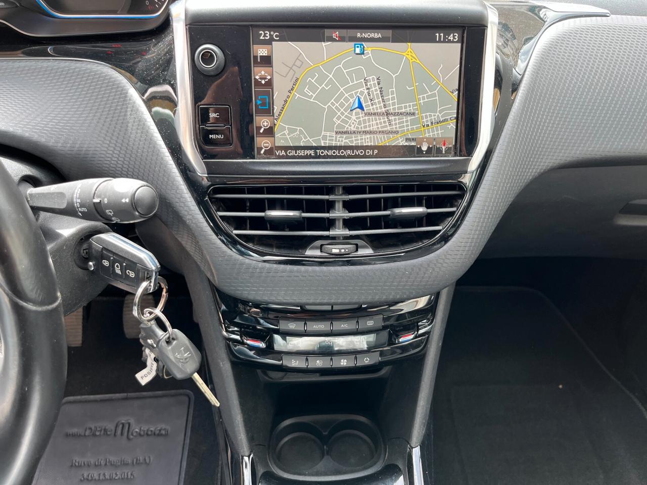 Peugeot 2008 BlueHDi 100 Allure