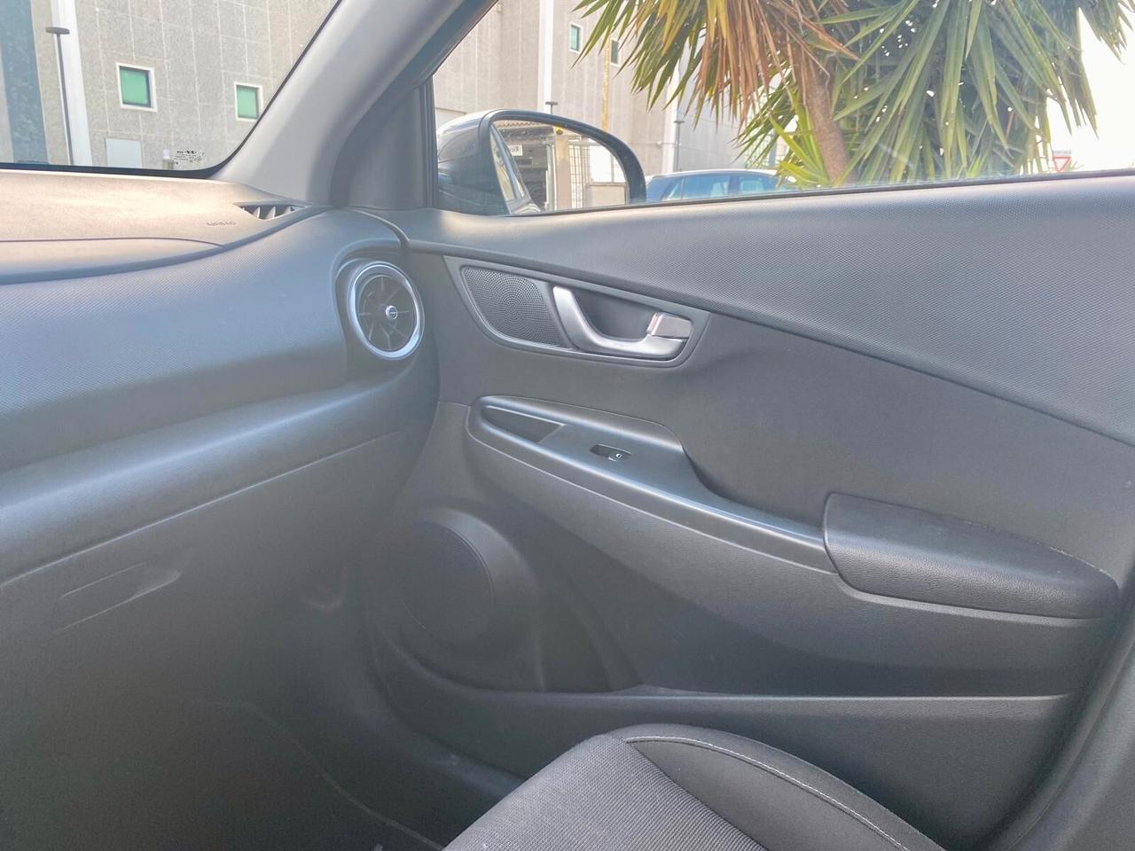 Hyundai Kona 1.6 Hybrid 141 CV DCT XTech