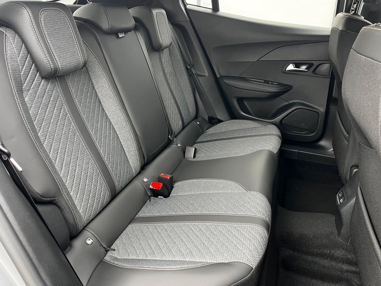 Peugeot 2008 PureTech 100 S&S Allure