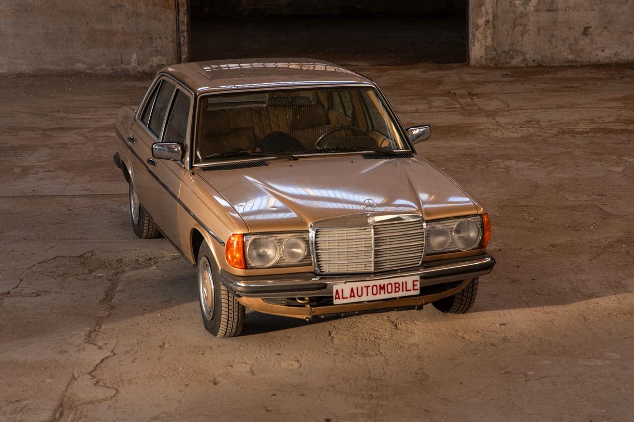 Mercedes-benz 240 D