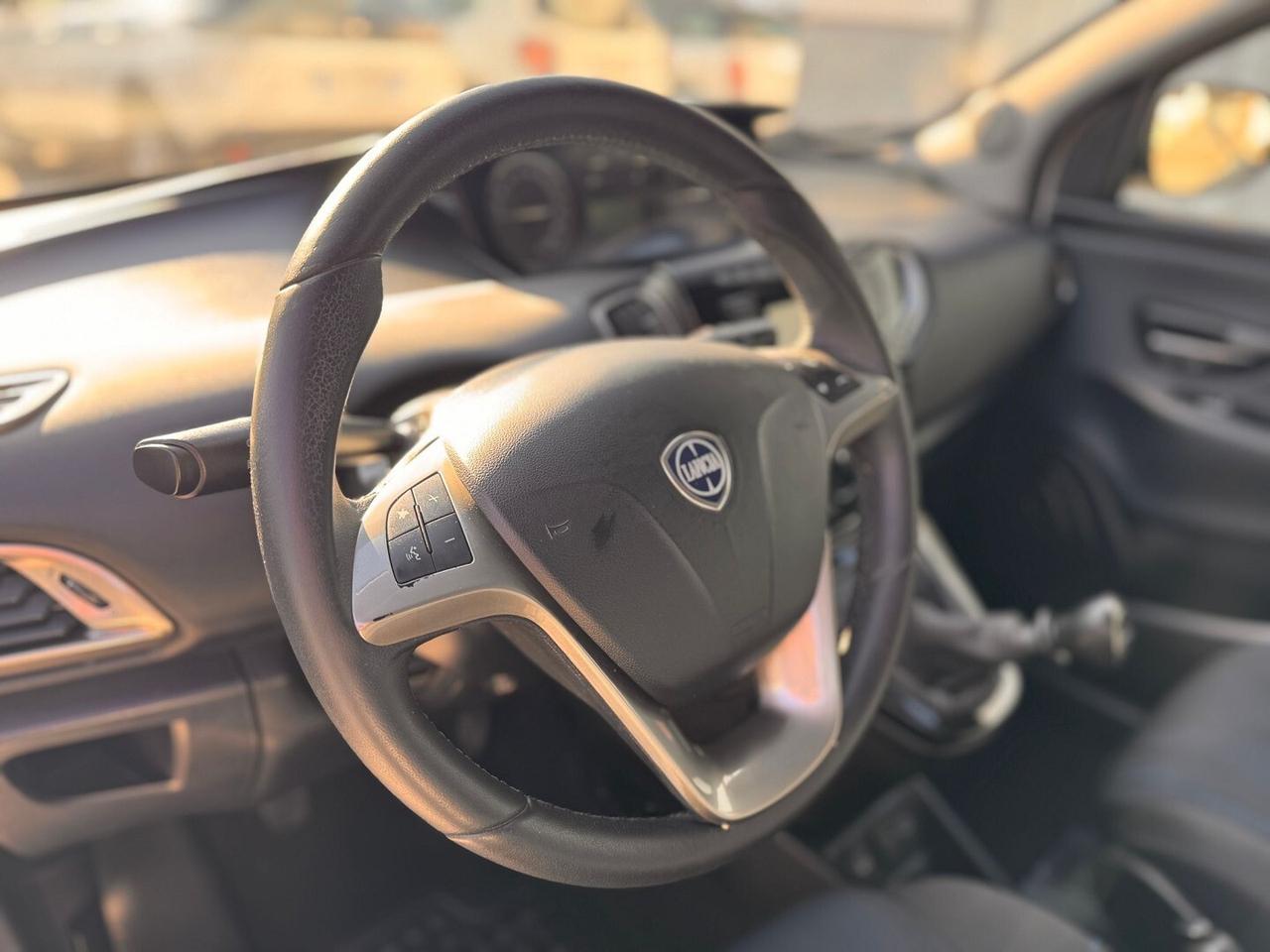 Ypsilon 1.2 69 CV My19 S&S Gold