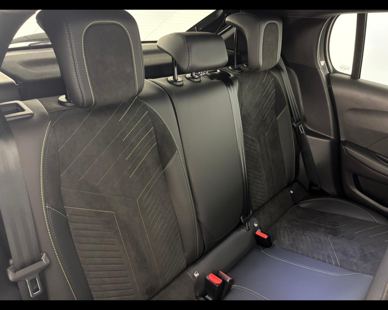 PEUGEOT 208 1.2 hybrid GT 145cv e-dcs 6