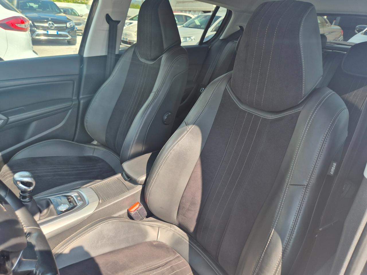 Peugeot 308 BlueHDi 120 S&S Allure