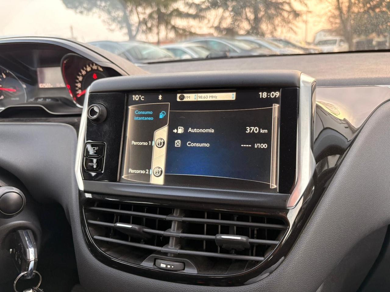 Peugeot 208 1.4 HDi 68 CV 5 porte Allure