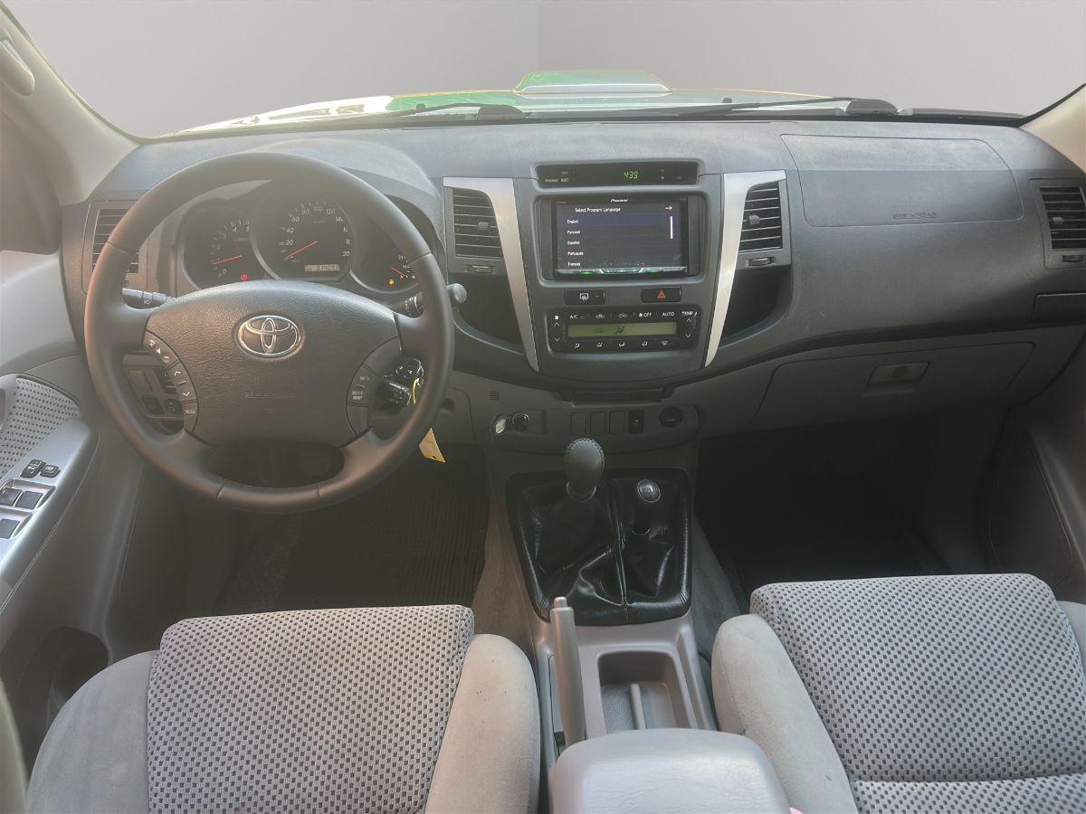 TOYOTA - Hilux 3.0 d-4d 171CV double cab SR 4x4 ridotte