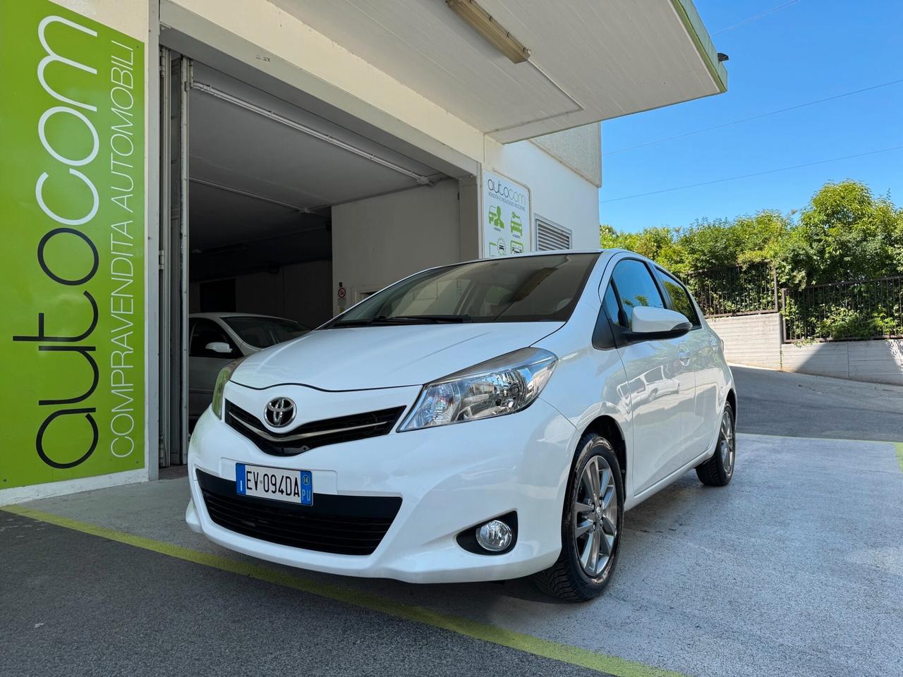 Toyota Yaris LOUNGE 5P GARANZIA 24 MESI NEOPATENT.