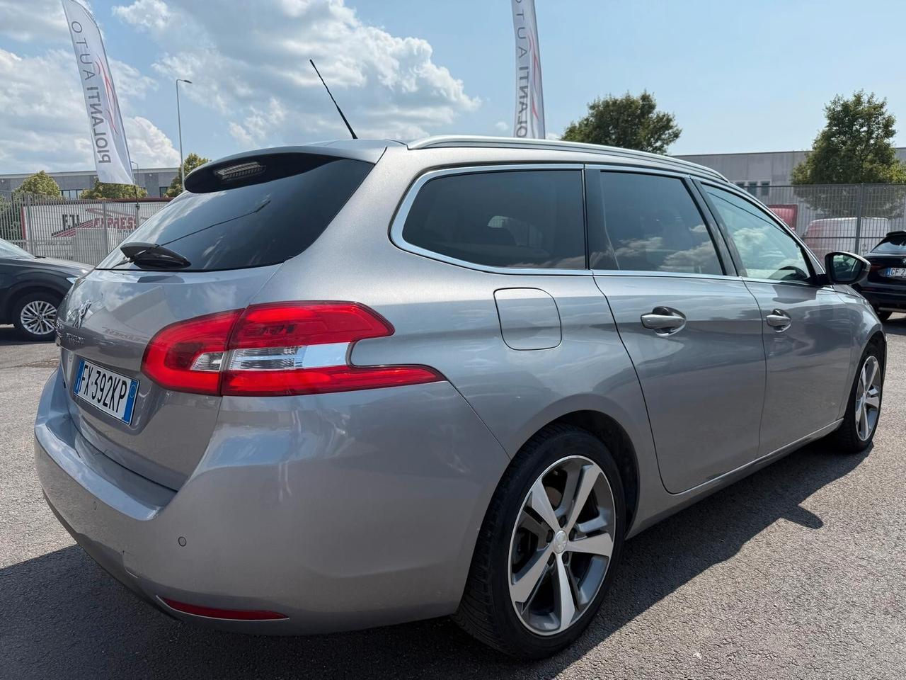 Peugeot 308 BlueHDi 120 S&S EAT6 SW Allure