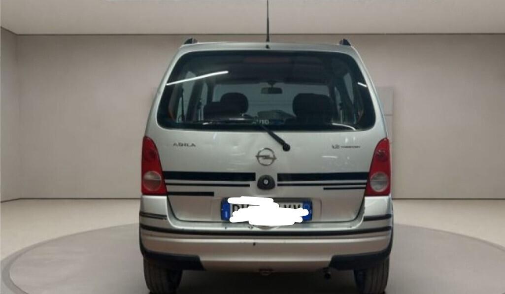 Opel Agila 1.0 12V Comfort gancio traino