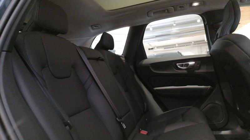 Volvo XC60 XC60 T6 Plug-in hybrid AWD automatico Plus Dark MY25