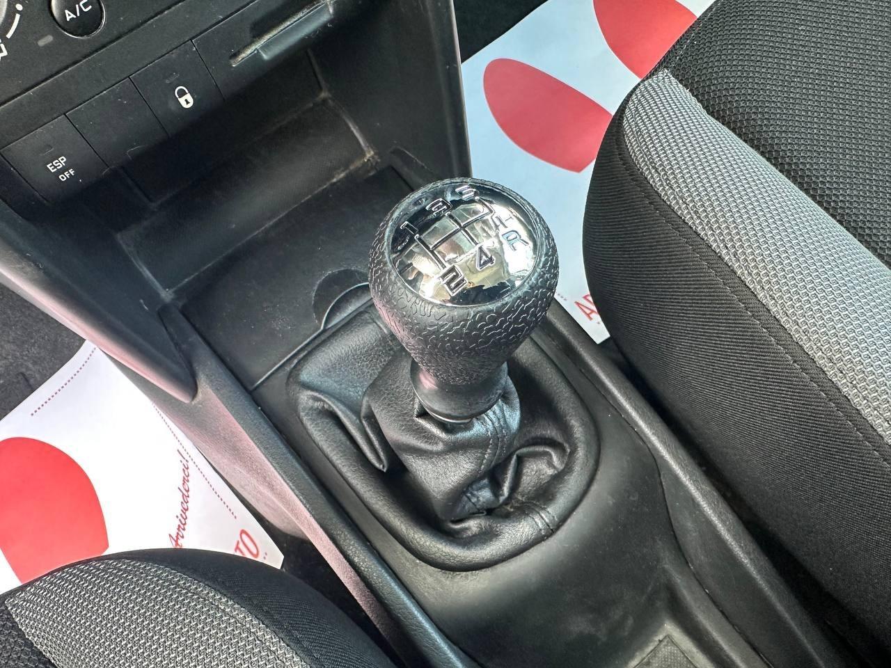 Peugeot 207 - 1.4 | 74 CV - GPL VALIDO 2034
