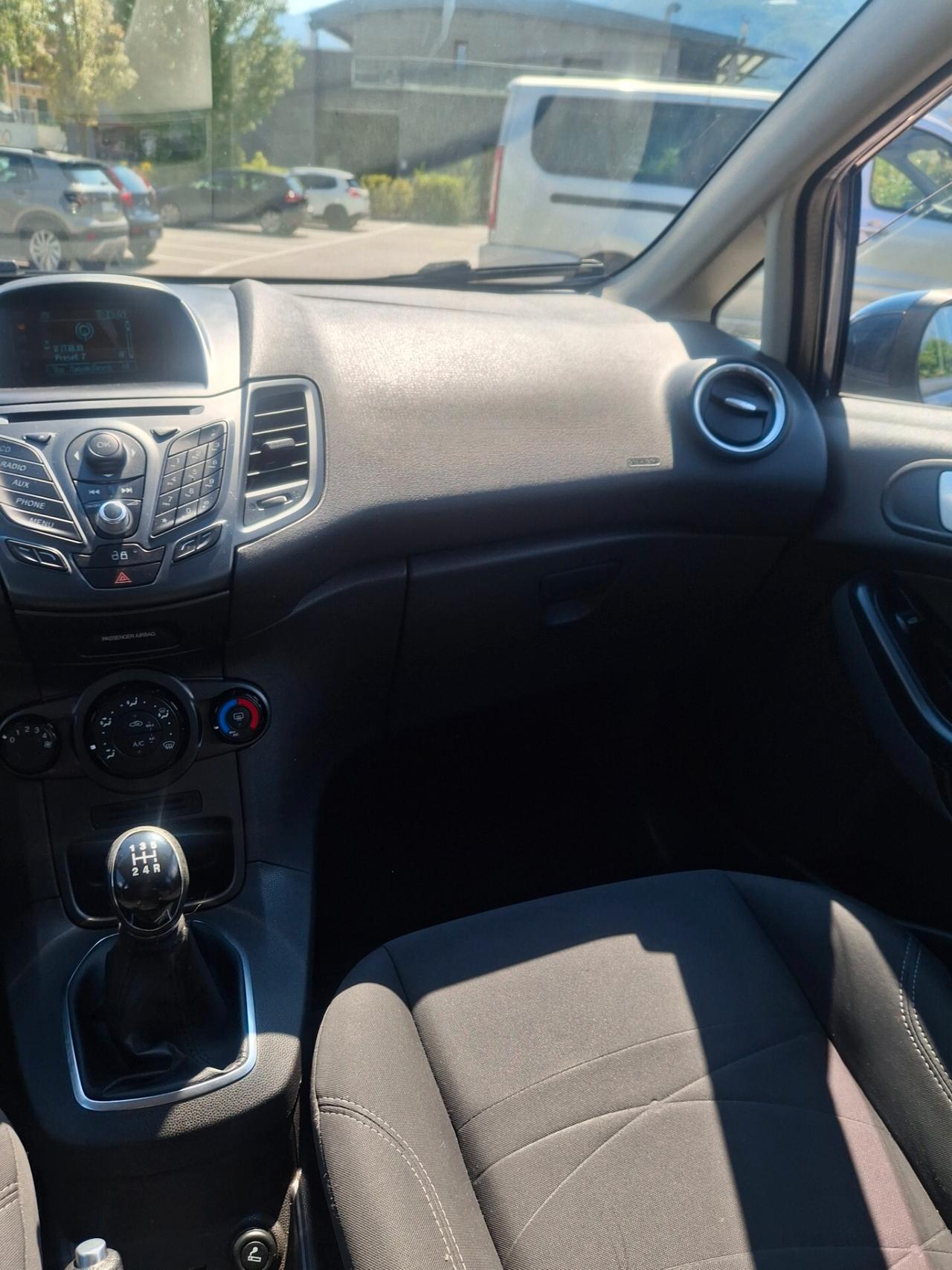 Ford Fiesta 1.5 TDCi 75CV 5 porte Titanium