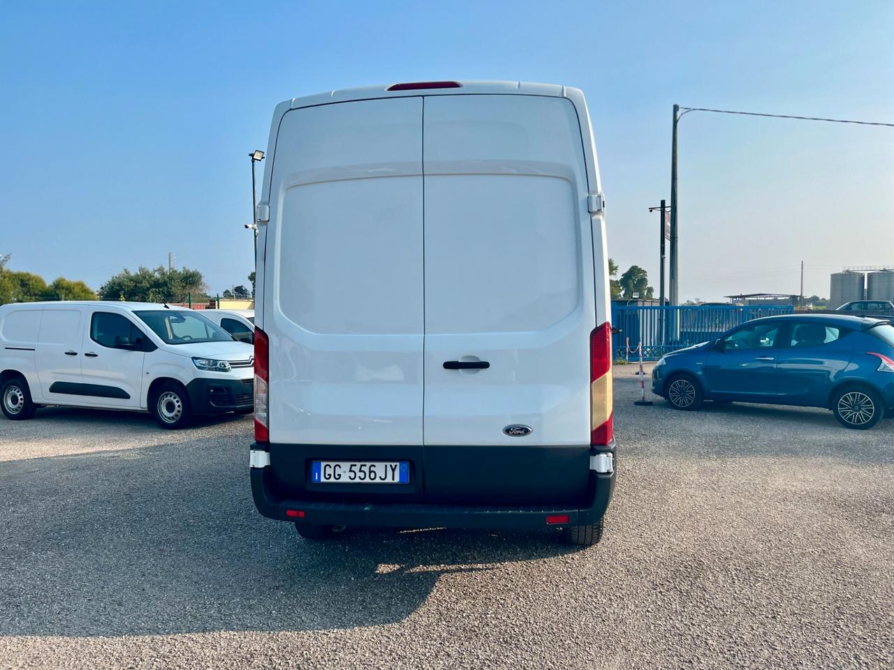 FORD TRANSIT TETTO ALTO PASSO CORTO L2H3 - FURGONE
