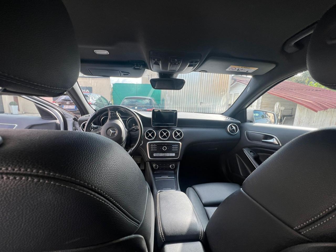 Mercedes-benz A 180 Premium