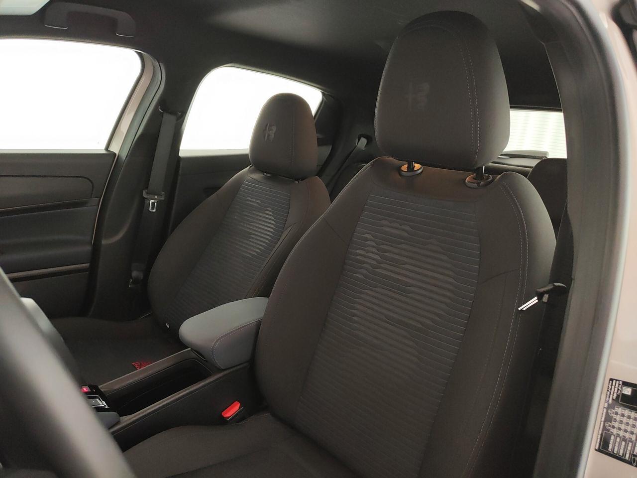 Alfa Romeo Junior 1.2 145 CV Hybrid eDCT6