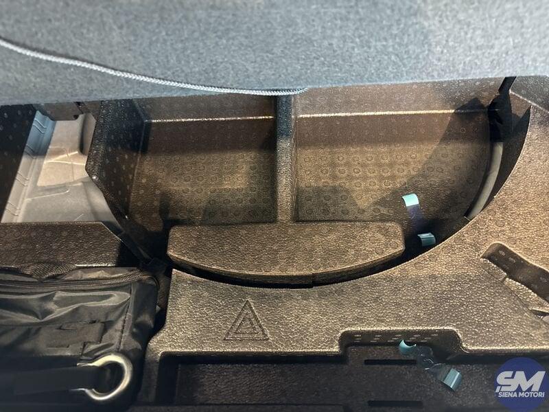 Peugeot 408 408 Hybrid 136 e-DCS6 GT